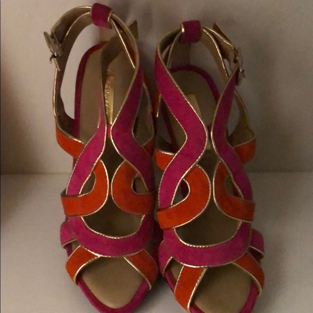 Bcbg heels
